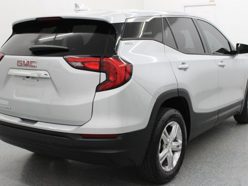 Used 2018 GMC Terrain SLE FWD image 5