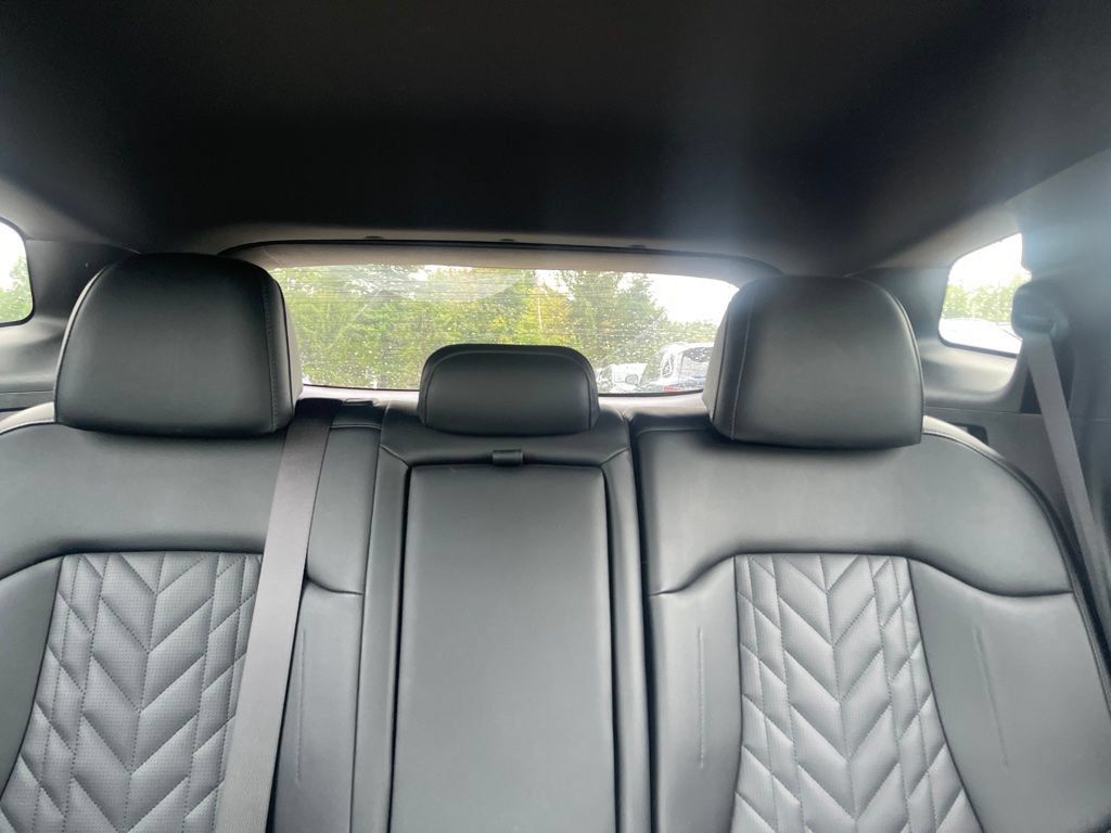 Used 2023 Kia Sportage X-Line AWD/4WD image 12