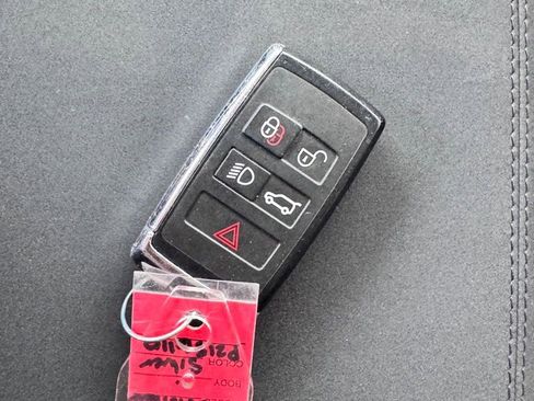 Used 2023 Land Rover Defender 110 S image 54