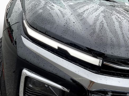 Used 2025 Chevrolet Traverse High Country w/ LPO, Floor Liner Package FWD image 55