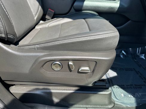 Used 2023 GMC Yukon Denali AWD/4WD image 44