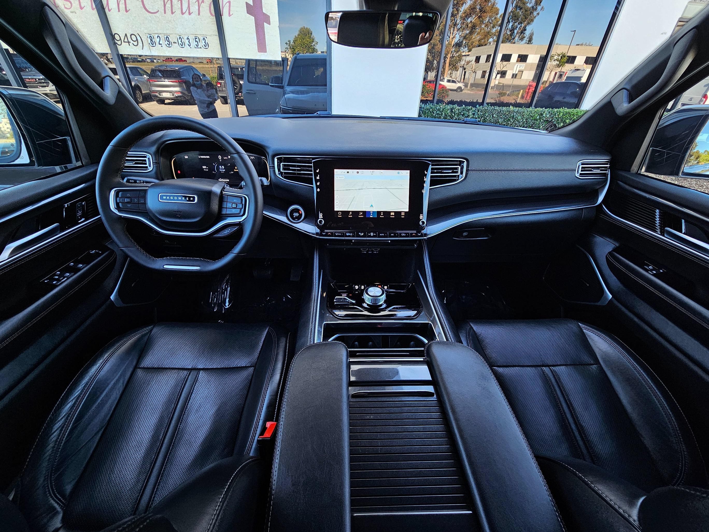 Used 2024 Jeep Wagoneer L 4WD image 31