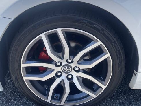 Used 2015 Scion tC FWD image 26