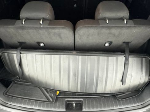 Certified 2023 Kia Sorento LX FWD image 29