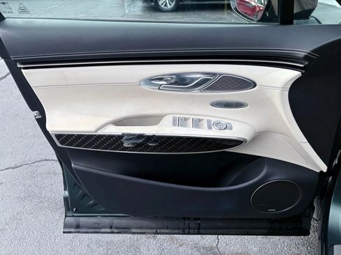 Used 2022 Genesis GV70 3.5T Sport w/ Sport Prestige Package image 9