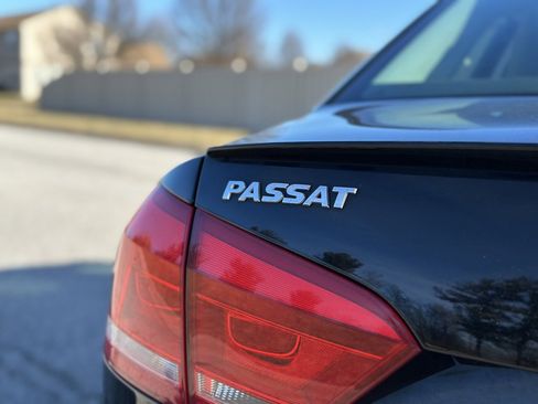 Used 2014 Volkswagen Passat 2.5 SE image 12