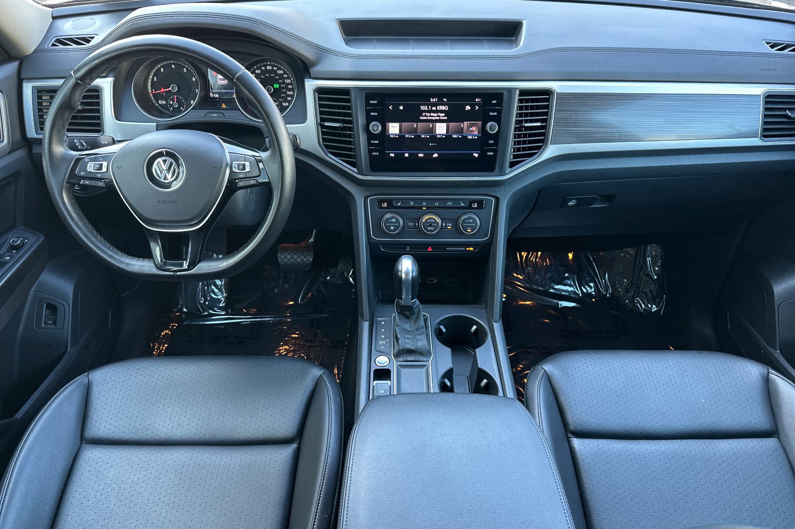 Used 2019 Volkswagen Atlas SE w/ Towing Package FWD image 3