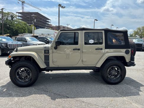 Used 2018 Jeep Wrangler Unlimited Sport AWD/4WD image 5