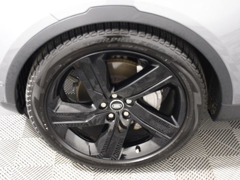 Certified 2025 Land Rover Discovery S AWD/4WD image 11