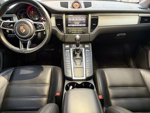 Used 2017 Porsche Macan GTS w/ Premium Package Plus image 18