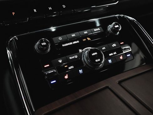 Used 2023 Lincoln Navigator L Reserve image 41