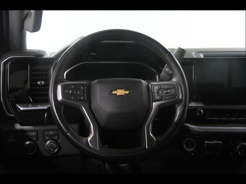 Certified 2022 Chevrolet Silverado 1500 LT w/ Z71 Off-Road Package AWD/4WD image 7