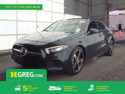 Used 2022 Mercedes-Benz A 220 image 1
