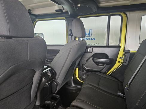 Used 2024 Jeep Wrangler Willys image 16