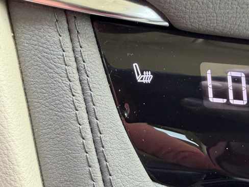 Used 2022 Cadillac XT5 Premium Luxury image 26