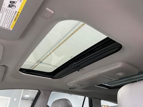 Used 2014 Buick Enclave Premium image 40