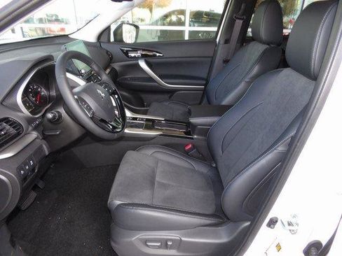 New 2024 Mitsubishi Eclipse Cross SE image 15