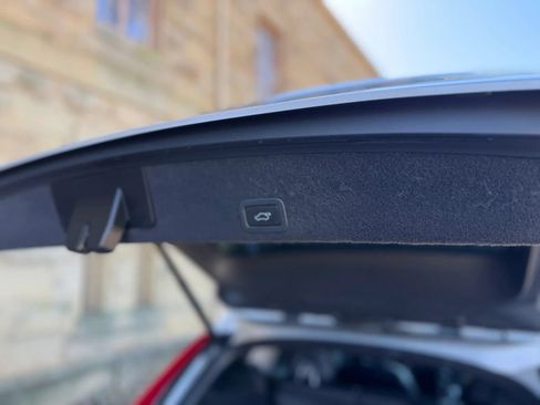 Used 2016 Volvo XC60 T5 Premier w/ Proximity Package AWD/4WD image 24