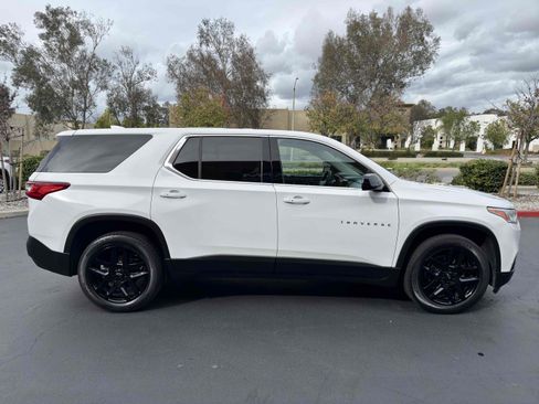 Used 2020 Chevrolet Traverse LS image 8