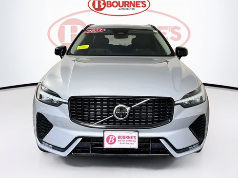 Used 2023 Volvo XC60 B5 Plus w/ Protection Package Premier AWD/4WD image 6