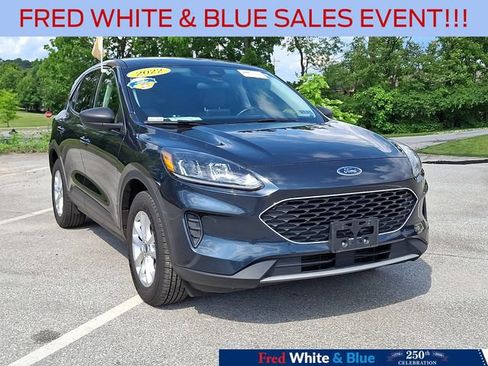 Certified 2022 Ford Escape SE w/ Convenience Package AWD/4WD image 2