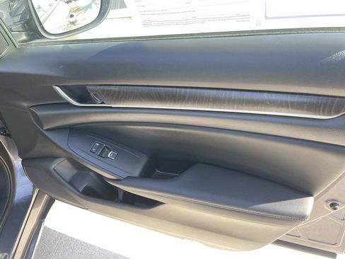 Used 2018 Honda Accord EX-L image 21