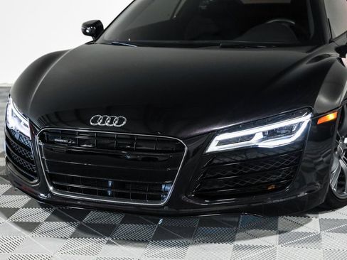 Used 2014 Audi R8 V8 image 10