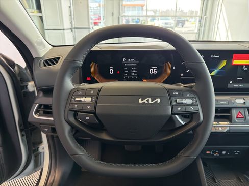 New 2026 Kia K4 EX image 16