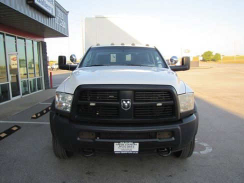 Used 2012 RAM 5500 SLT w/ Max Tow Pkg image 10