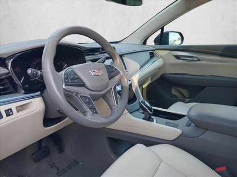 Used 2019 Cadillac XT5 Luxury image 14