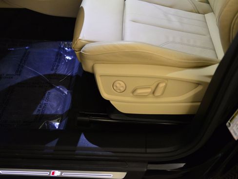 Certified 2024 Audi Q5 2.0T Premium w/ Convenience Package image 26