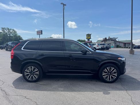 Used 2020 Volvo XC90 T6 Momentum w/ Protection Package Premier AWD/4WD image 7
