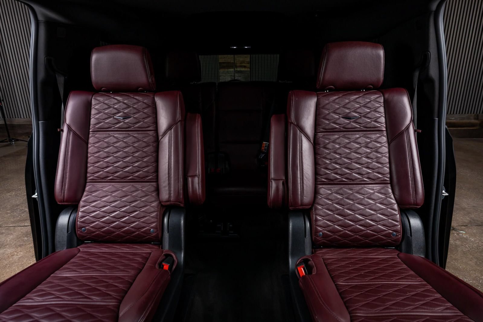 Used 2025 Cadillac Escalade ESV Premium Luxury w/ Touring Package AWD/4WD image 33