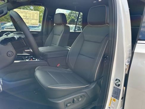 New 2025 Chevrolet Tahoe Premier image 9