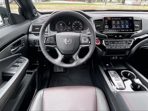 Certified 2026 Honda Ridgeline Black Edition image 17