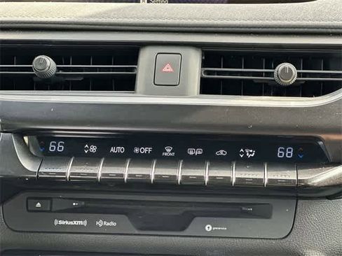 Used 2020 Lexus UX 250h w/ Premium Package image 16