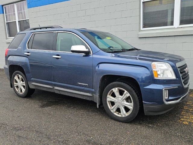 Used 2017 GMC Terrain SLE w/ Chrome Edition AWD/4WD image 3