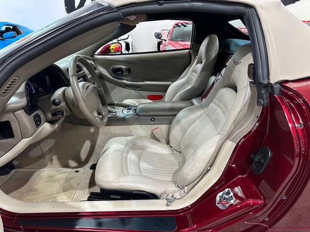 Used 2003 Chevrolet Corvette Convertible w/ Preferred Equipment Group1 RWD image 5