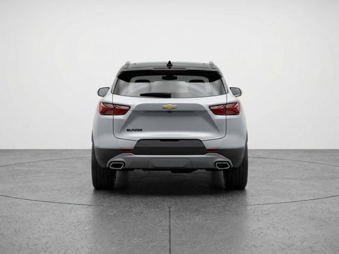 Used 2025 Chevrolet Blazer LT image 7