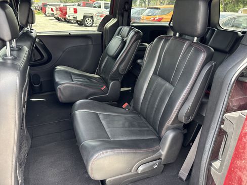 Used 2019 Dodge Grand Caravan GT image 10