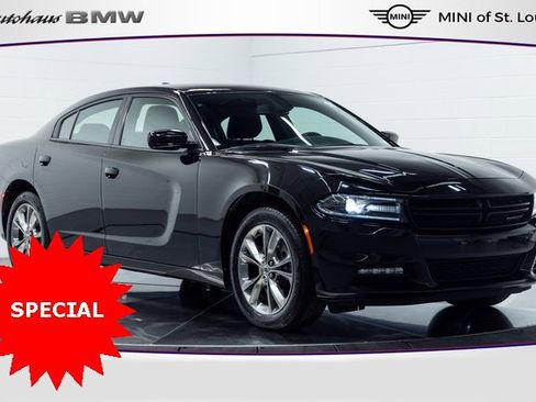 Used 2021 Dodge Charger SXT w/ Driver Convenience Group image 1