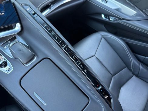 Used 2020 Chevrolet Corvette Stingray Coupe w/ 1LT image 35