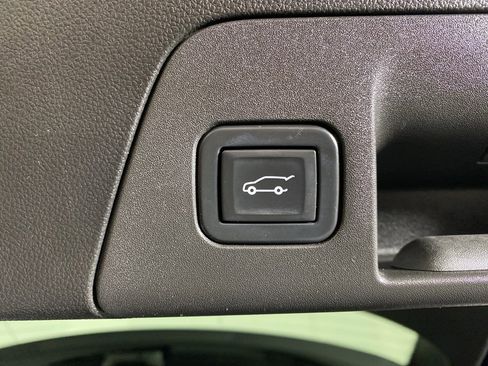 Used 2021 Buick Envision Avenir w/ Technology Package II image 28