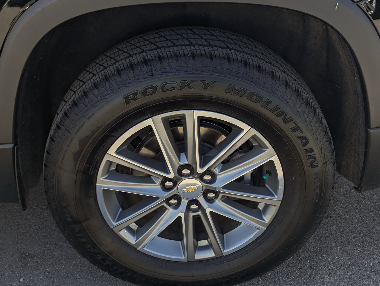 Used 2023 Chevrolet Traverse LT FWD image 7