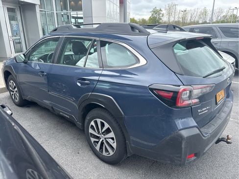 Used 2024 Subaru Outback AWD/4WD image 5