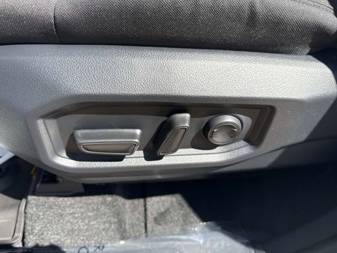 New 2026 Toyota Tundra SR5 AWD/4WD image 19