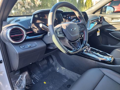 New 2026 Chevrolet Trax RS w/ Sunroof Package image 22