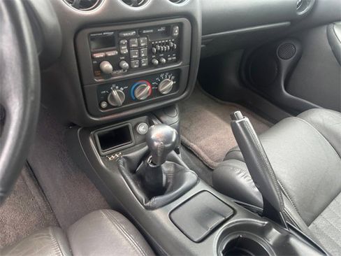 Used 1998 Pontiac Firebird Formula w/ Security Pkg image 11