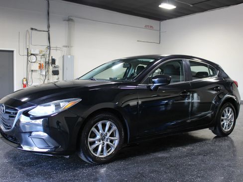Used 2016 MAZDA MAZDA3 i Sport w/ Preferred Equipment Package FWD image 6