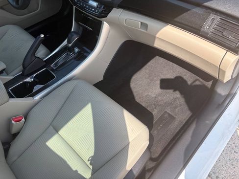 Used 2017 Honda Accord LX image 18